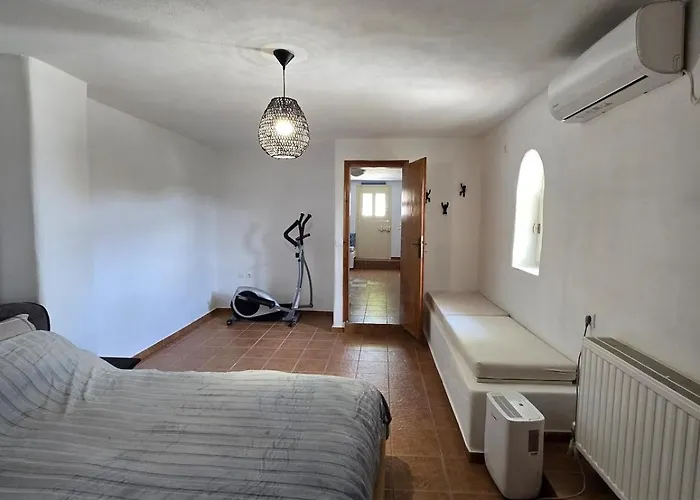 Tamarisk House-an Ideal Getaway In Southern Paros Μάρπησσα