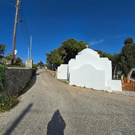 Tamarisk House-an Ideal Getaway In Southern Paros Lägenhet *